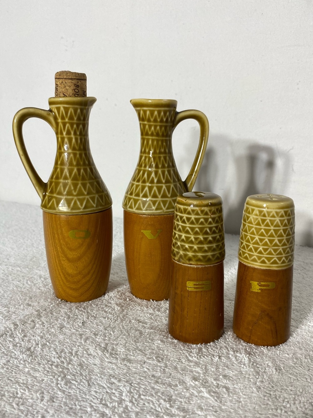 Vintage MCM Ceramic & Wood 4pc Cruet Set Oil Vinegar Salt & Pepper Nostalgia